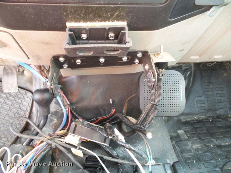 image for item DA3781 2008 Ford F550 Super Duty XL service truck with crane