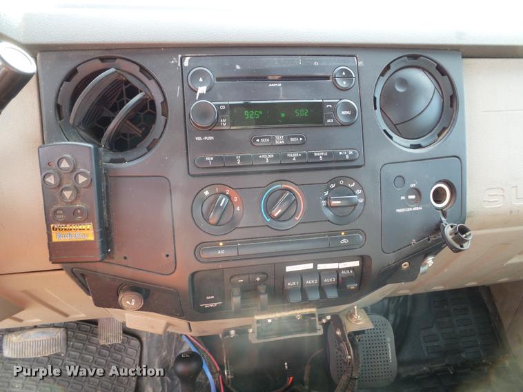 image for item DA3781 2008 Ford F550 Super Duty XL service truck with crane