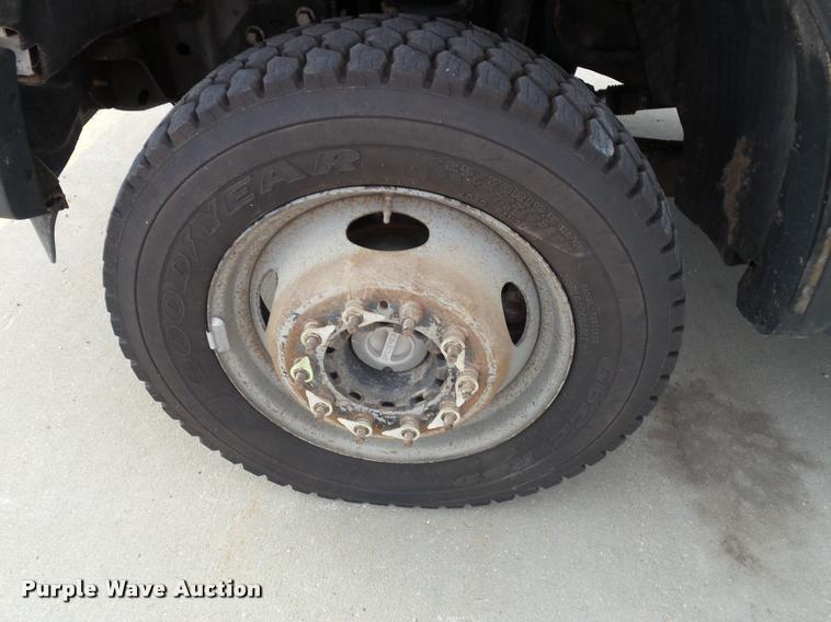 image for item DA3781 2008 Ford F550 Super Duty XL service truck with crane