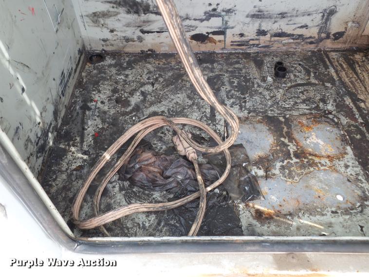 image for item DA3781 2008 Ford F550 Super Duty XL service truck with crane