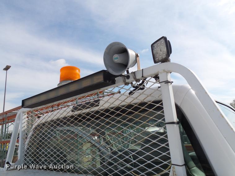 image for item DA3781 2008 Ford F550 Super Duty XL service truck with crane