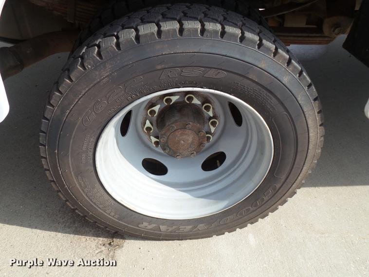 image for item DA3781 2008 Ford F550 Super Duty XL service truck with crane