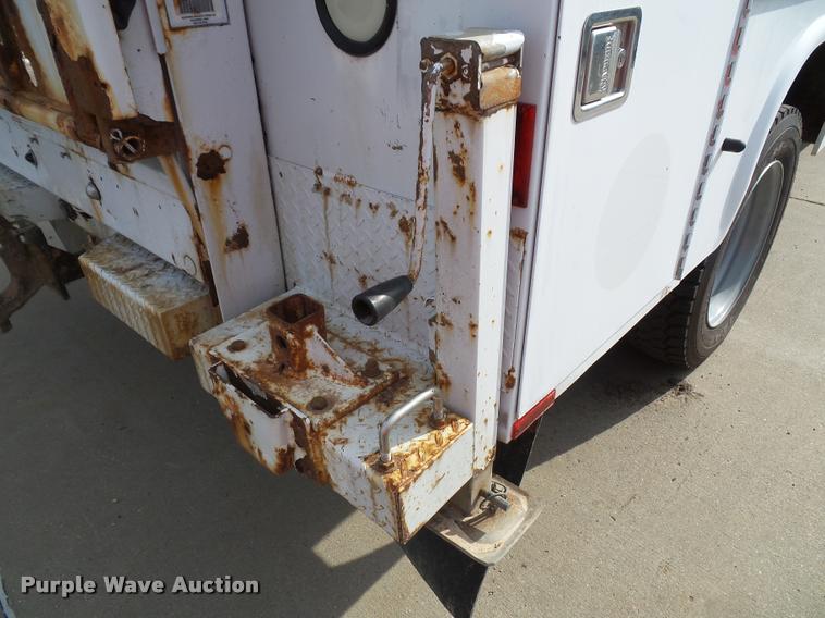 image for item DA3781 2008 Ford F550 Super Duty XL service truck with crane