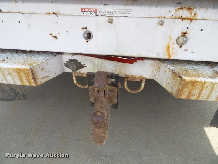 image for item DA3781 2008 Ford F550 Super Duty XL service truck with crane