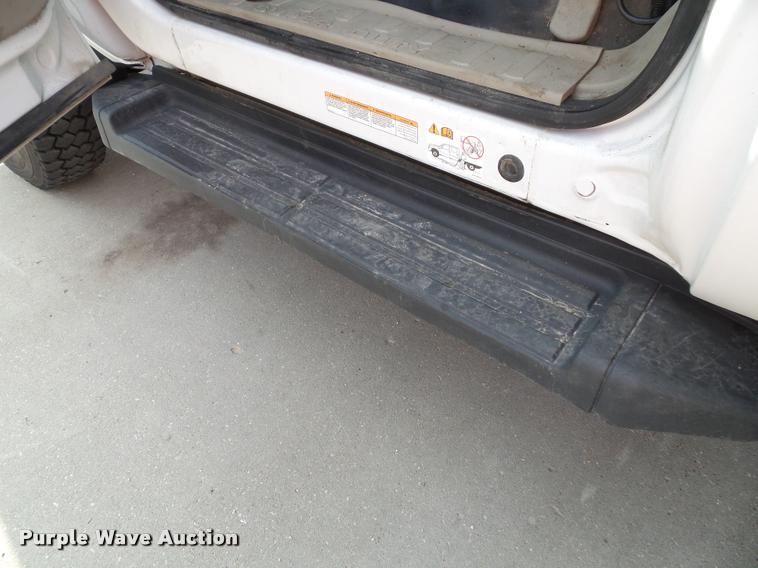 image for item DA3781 2008 Ford F550 Super Duty XL service truck with crane