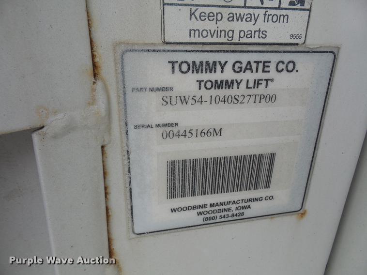 image for item DA3806 2008 Ford F550 service truck with crane