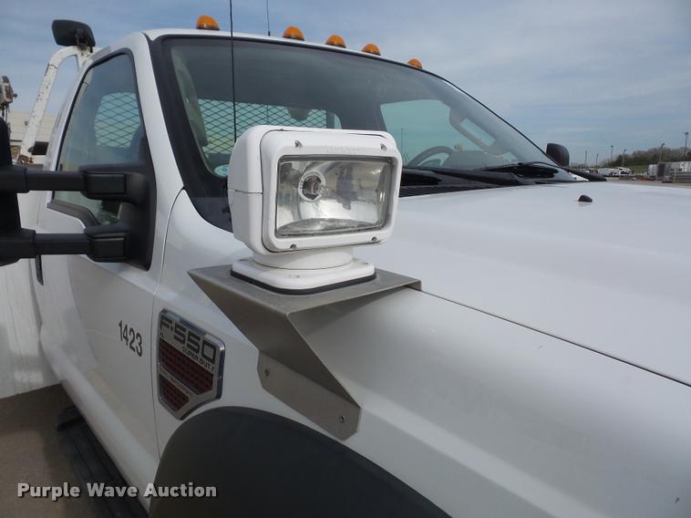 image for item DA3806 2008 Ford F550 service truck with crane