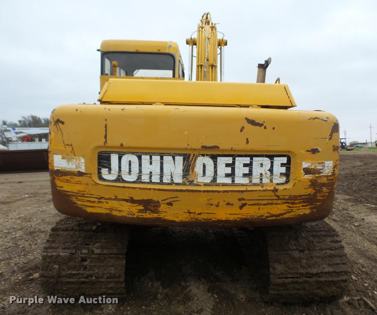 image for item DA3830 1993 John Deere 490E excavator