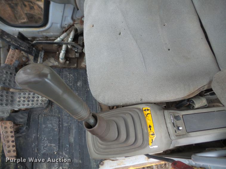 image for item DA3830 1993 John Deere 490E excavator