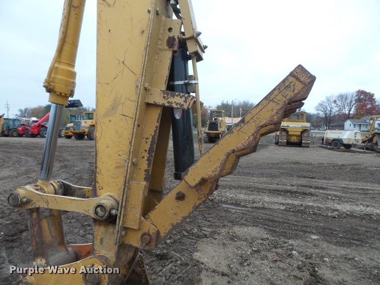 image for item DA3830 1993 John Deere 490E excavator