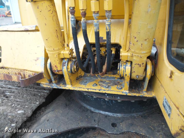 image for item DA3830 1993 John Deere 490E excavator