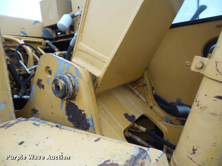 image for item DA3830 1993 John Deere 490E excavator