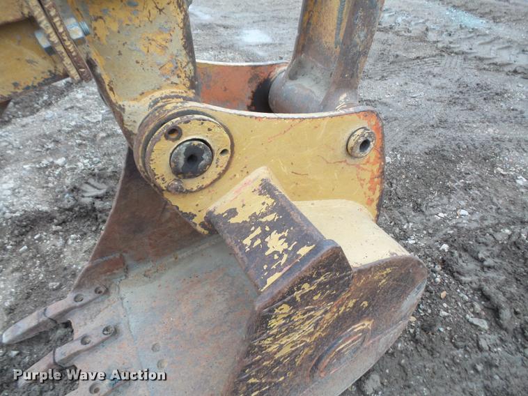 image for item DA3830 1993 John Deere 490E excavator