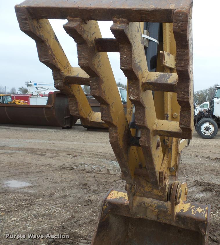 image for item DA3830 1993 John Deere 490E excavator