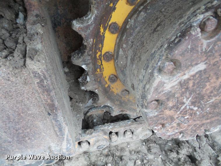 image for item DA3830 1993 John Deere 490E excavator