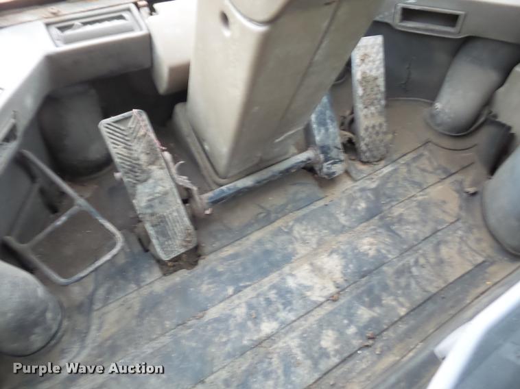 image for item DA3831 2005 Case 621D wheel loader