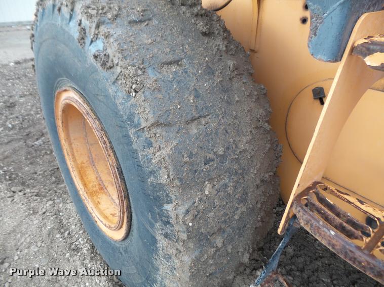 image for item DA3831 2005 Case 621D wheel loader