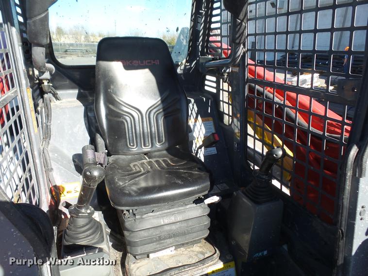 image for item DA3863 2013 Takeuchi TL10 skid steer