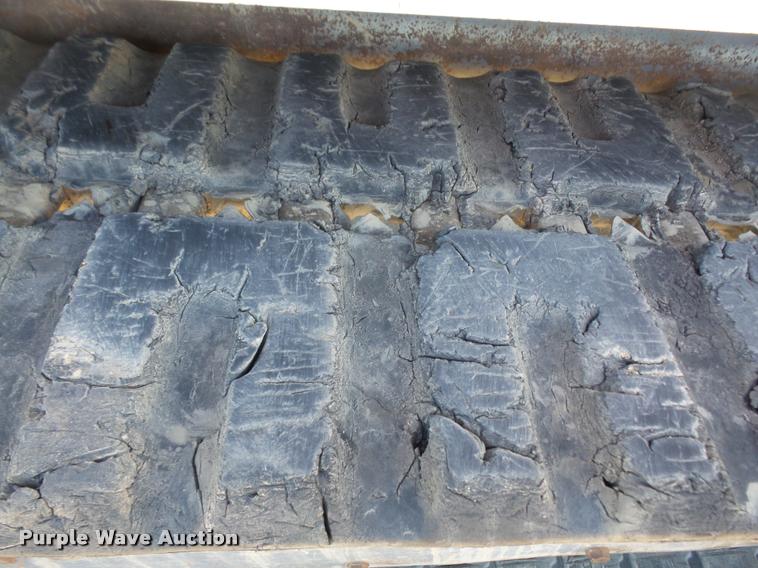 image for item DA3863 2013 Takeuchi TL10 skid steer