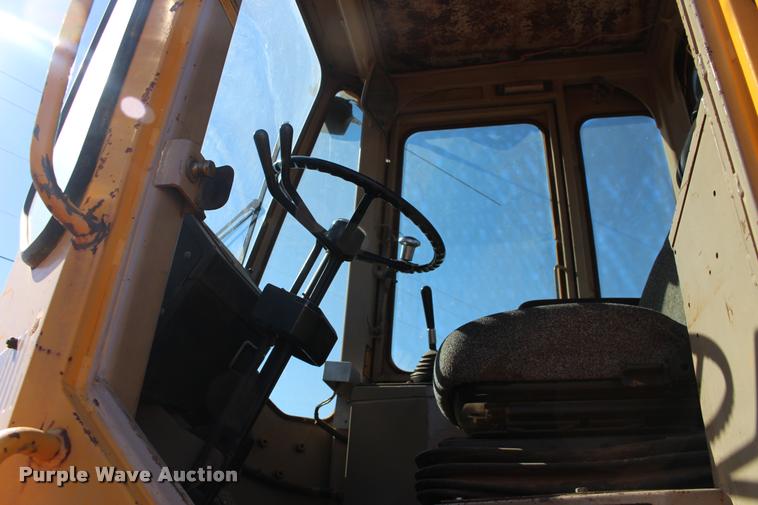 image for item DA4363 1988 John Deere 644E wheel loader