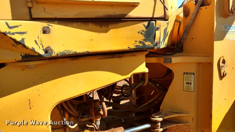 image for item DA4363 1988 John Deere 644E wheel loader