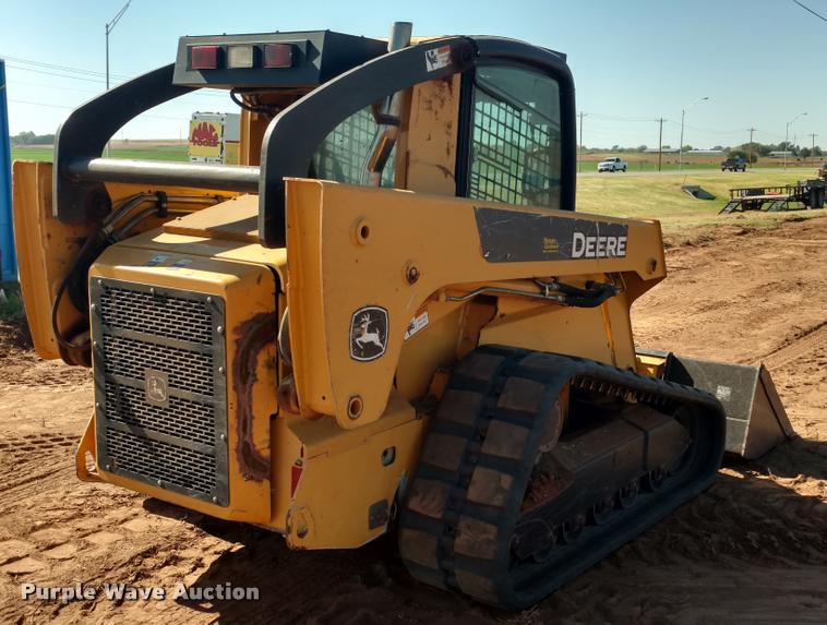 image for item DA4364 2008 John Deere CT332 skid steer