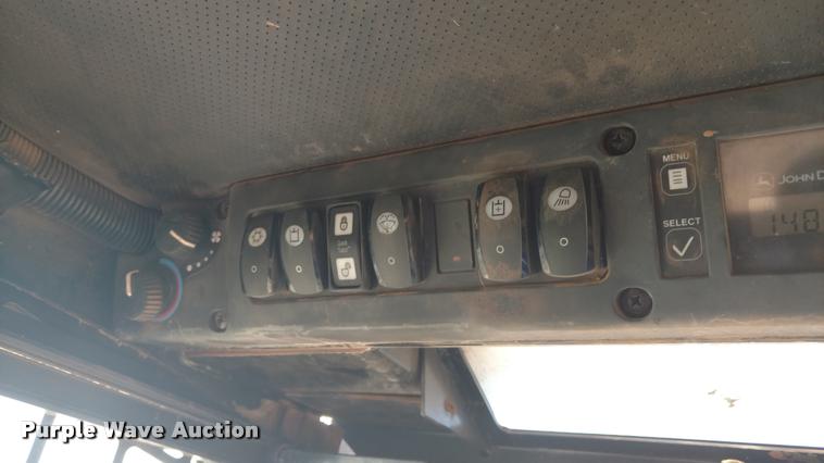 image for item DA4364 2008 John Deere CT332 skid steer