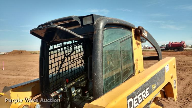 image for item DA4364 2008 John Deere CT332 skid steer