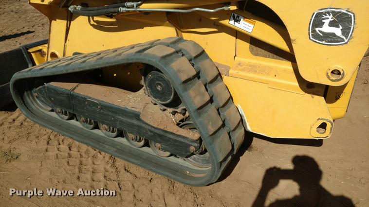 image for item DA4364 2008 John Deere CT332 skid steer