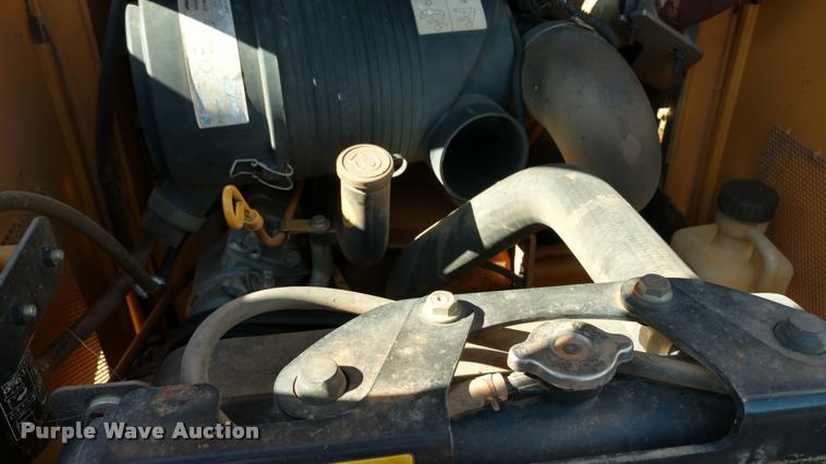 image for item DA4364 2008 John Deere CT332 skid steer