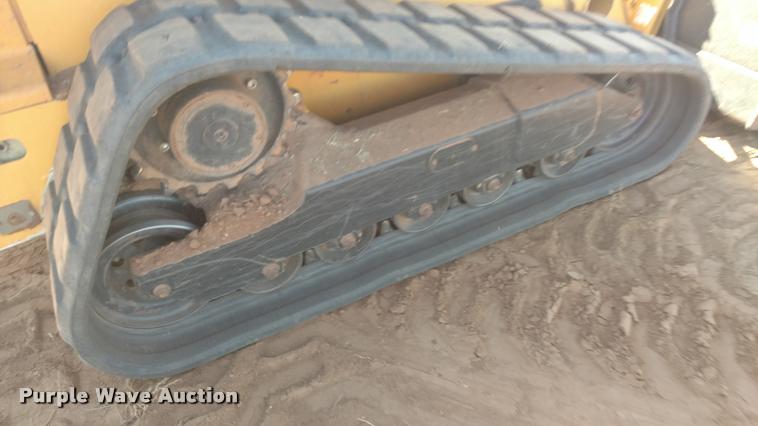 image for item DA4364 2008 John Deere CT332 skid steer