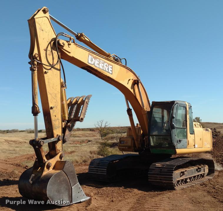 image for item DA4367 2003 John Deere 200C LC excavator