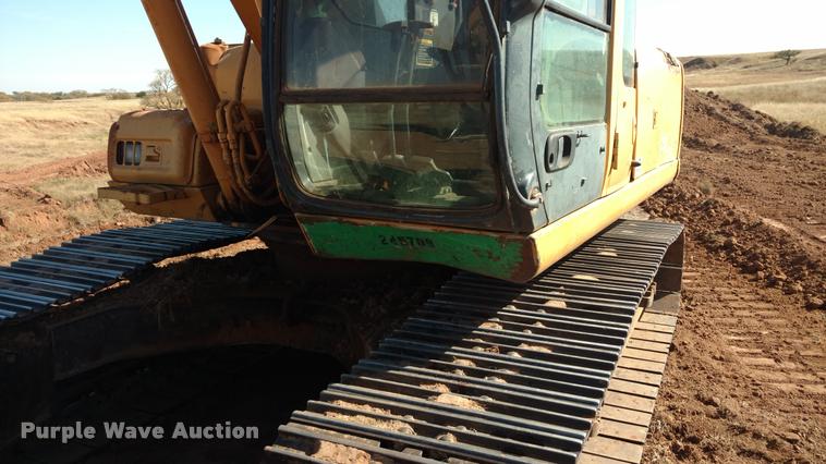image for item DA4367 2003 John Deere 200C LC excavator