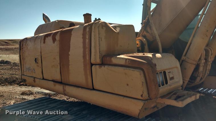 image for item DA4367 2003 John Deere 200C LC excavator