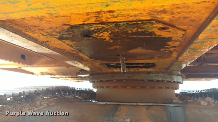 image for item DA4367 2003 John Deere 200C LC excavator