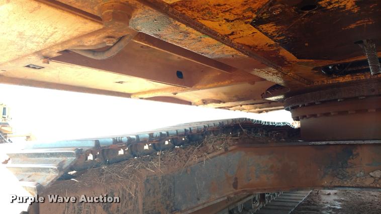 image for item DA4367 2003 John Deere 200C LC excavator