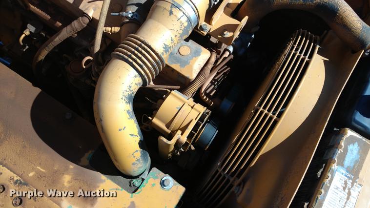 image for item DA4367 2003 John Deere 200C LC excavator