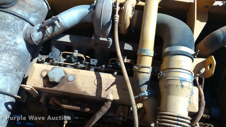 image for item DA4367 2003 John Deere 200C LC excavator