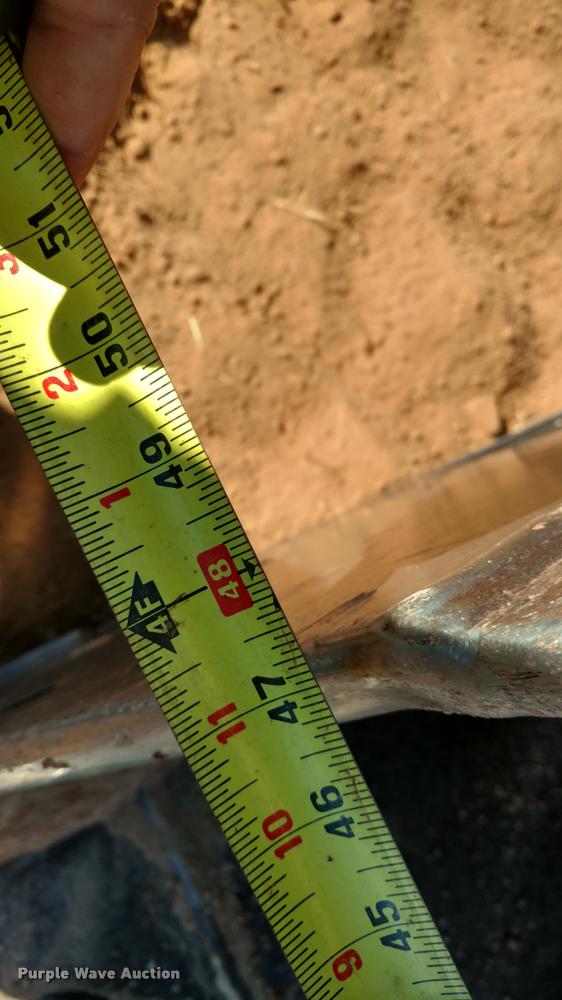 image for item DA4367 2003 John Deere 200C LC excavator