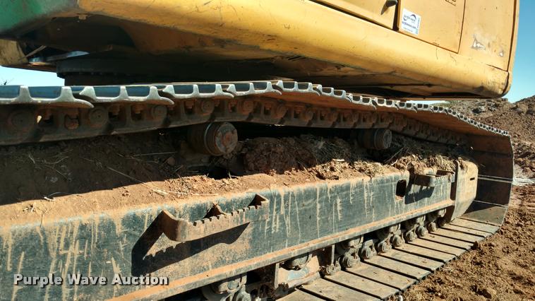 image for item DA4367 2003 John Deere 200C LC excavator