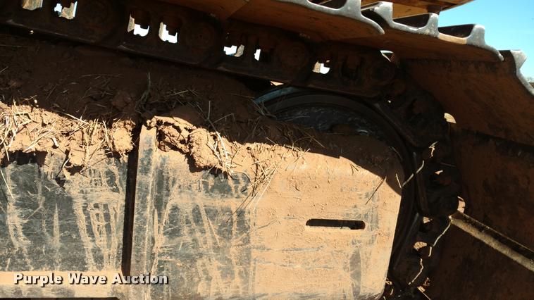 image for item DA4367 2003 John Deere 200C LC excavator