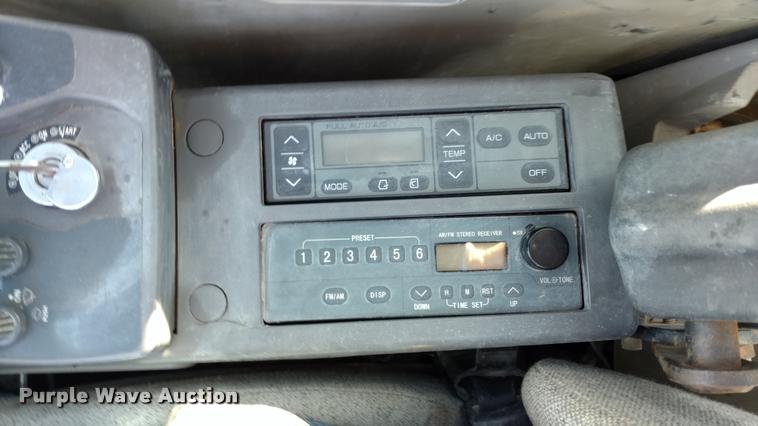 image for item DA4394 2008 John Deere 200D LC excavator