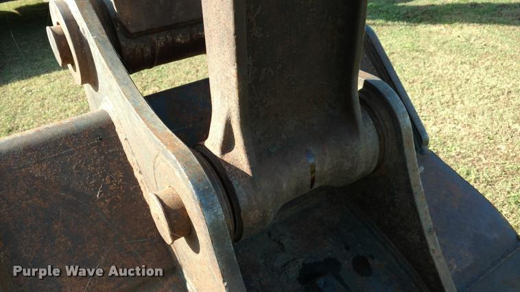 image for item DA4394 2008 John Deere 200D LC excavator