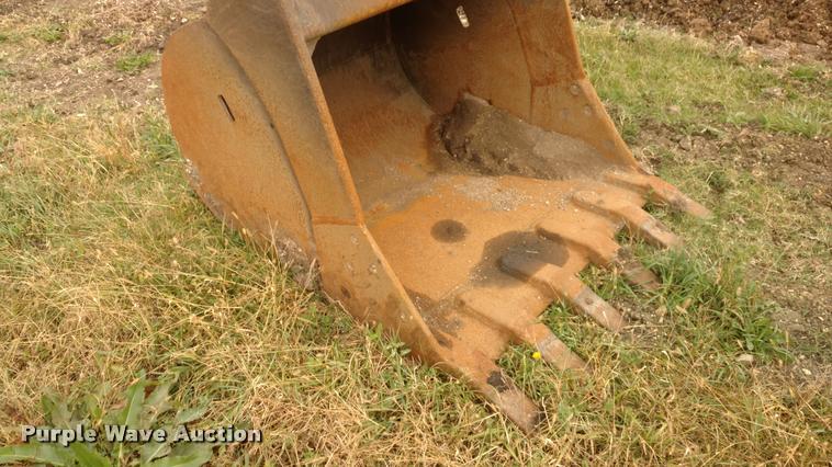 image for item DA4395 1997 John Deere 200LC excavator