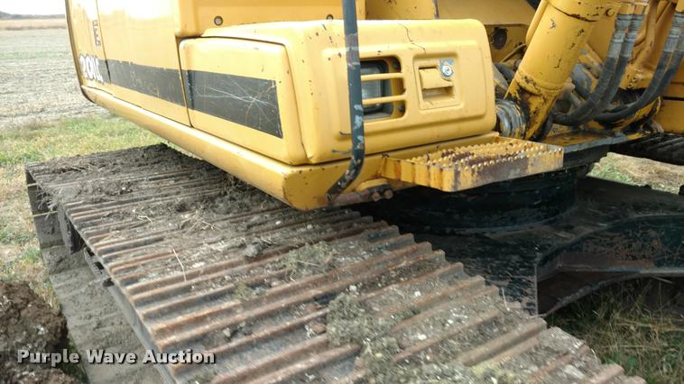 image for item DA4395 1997 John Deere 200LC excavator
