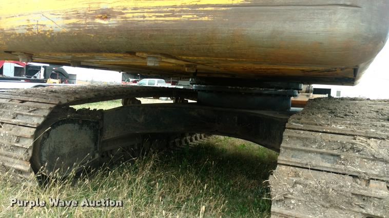 image for item DA4395 1997 John Deere 200LC excavator