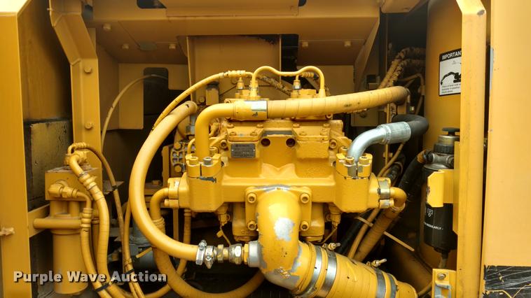 image for item DA4395 1997 John Deere 200LC excavator