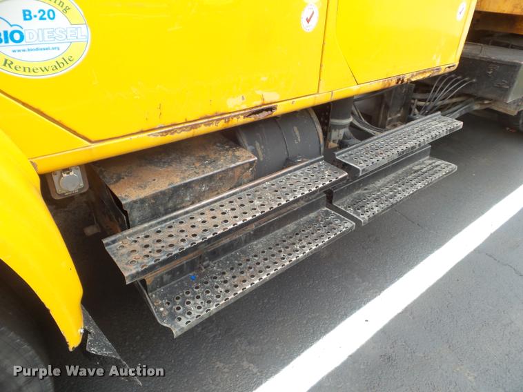 image for item DA5034 2001 International 4900 dump truck