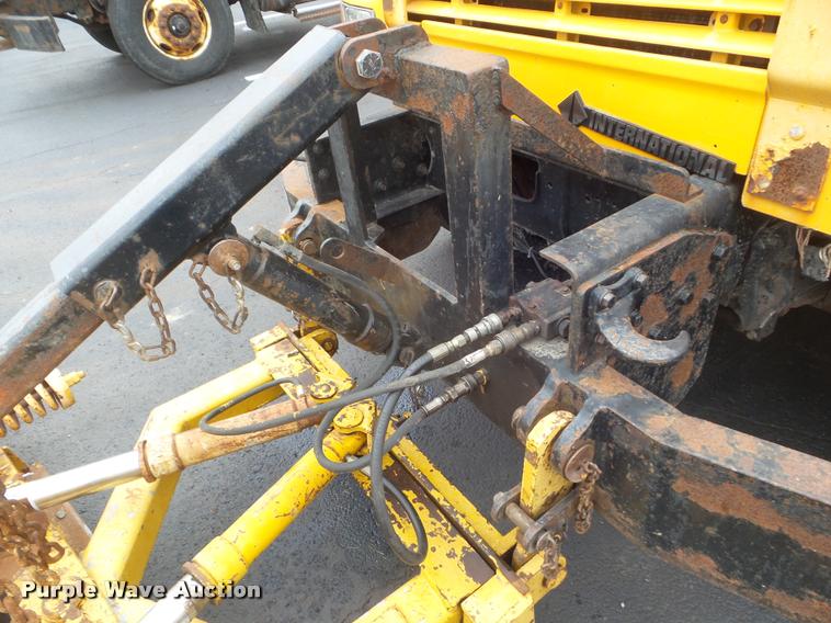 image for item DA5034 2001 International 4900 dump truck