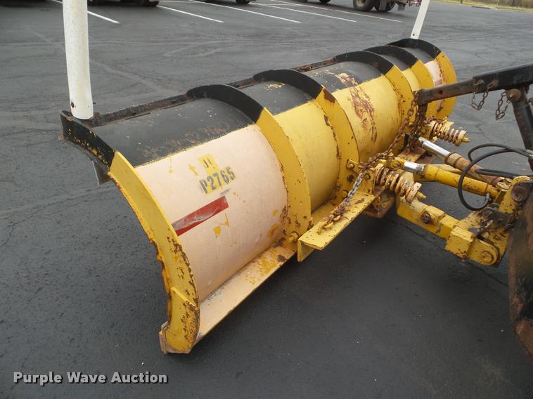 image for item DA5034 2001 International 4900 dump truck